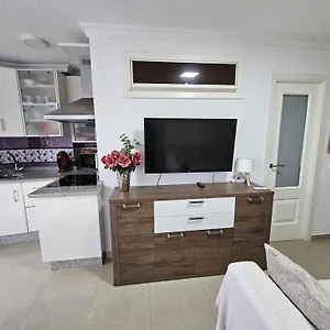 maravilloso-apartamento-en-primera-linea-de-playa.1costadelsol.com/